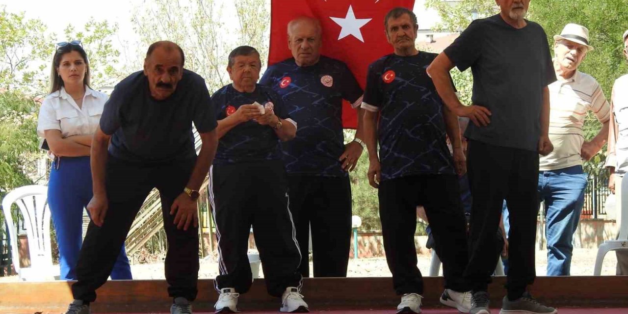 Lüleburgaz ve Çorlu huzurevleri takımlarının bocce müsabakası