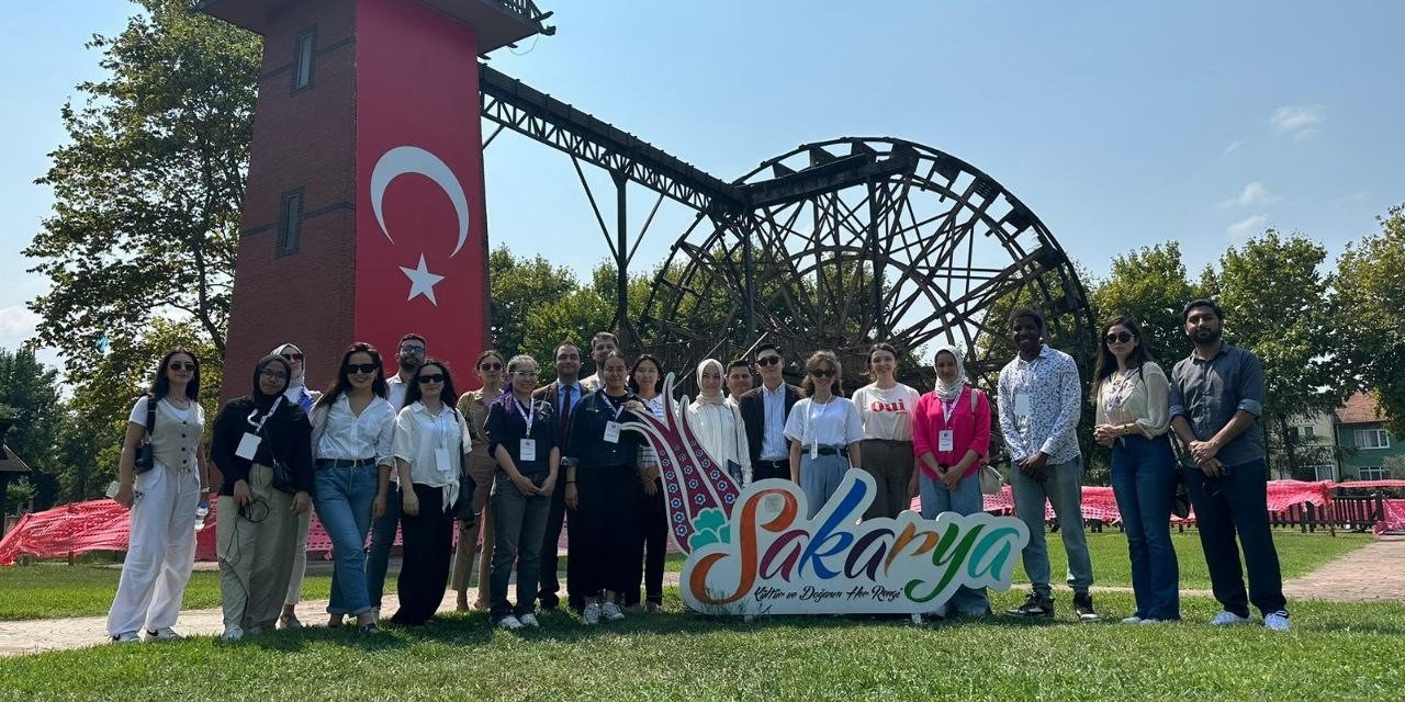 18 ülkeden 21 genç, Sakarya Büyükşehir’in örnek projelerini tanıdı