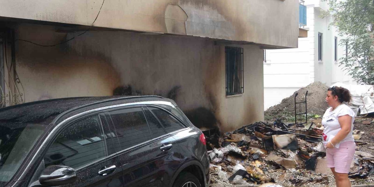 Hurdalarda çıkan yangında 3 daire ve 1 araba hasar gördü