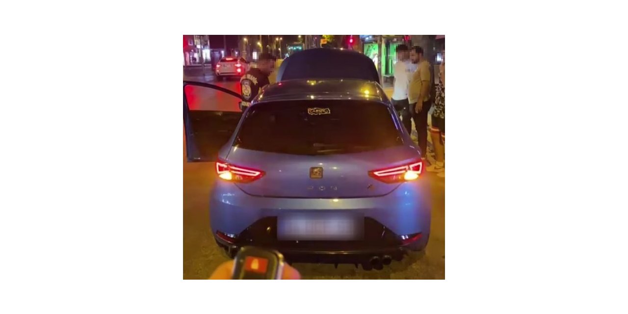 Kadıköy’de denetimlerde 580 araç kontrol edildi, 214 bin TL ceza kesildi