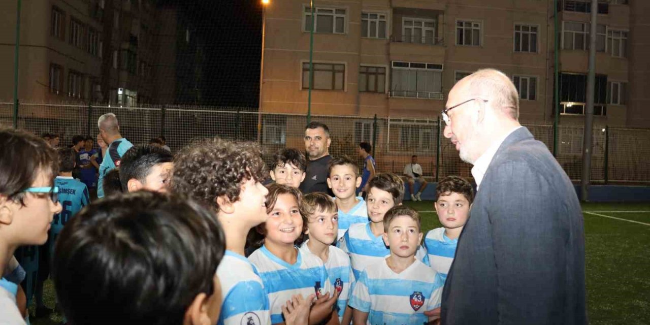 İl Başkanı Önsay,” Türkiye Yüzyılının müjdecisi gençlerimize güveniyoruz”