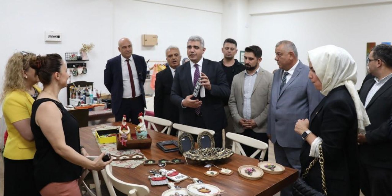 Vali Aslan “Ekonomimize de önemli katkılar sağlıyor”