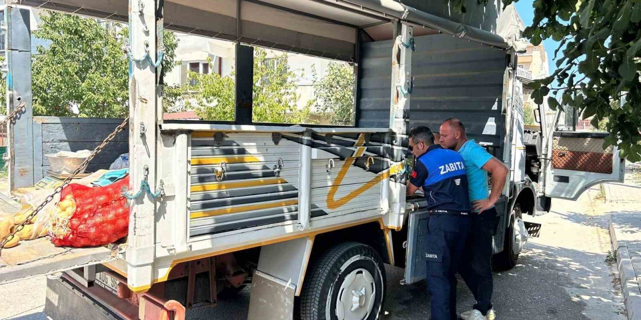 Mahallesi arasında seyyar satış yapan şahsa ceza