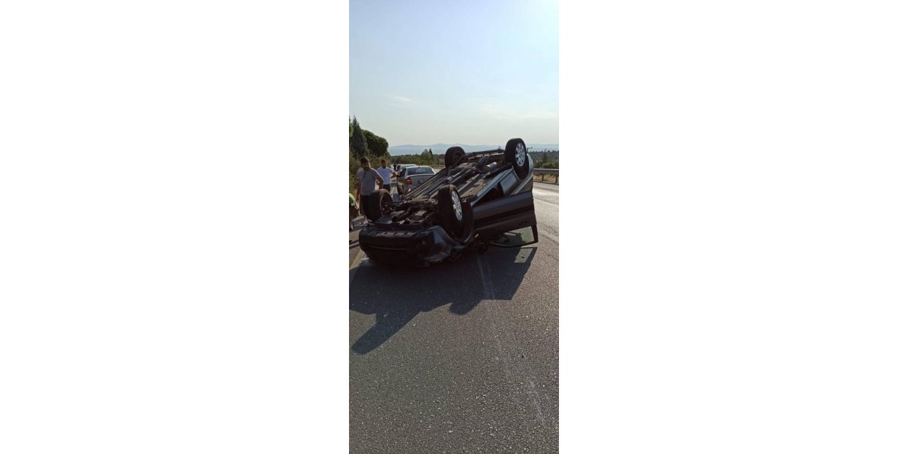 Uşak’ta şarampole devrilen araçta 4 kişi yaralandı