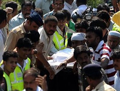 Hindu festivalinde izdiham