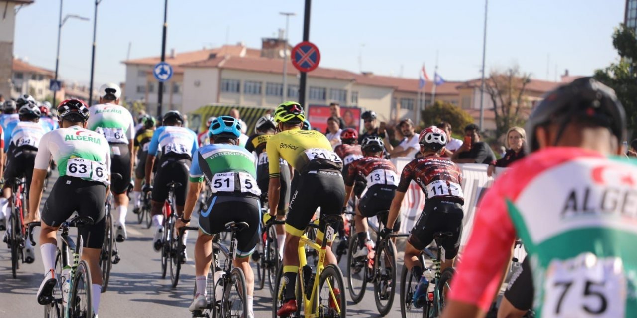 Uluslararası bisiklet turu ’Tour Of Yiğido’nun Sivas Altınkale etabı tamamlandı