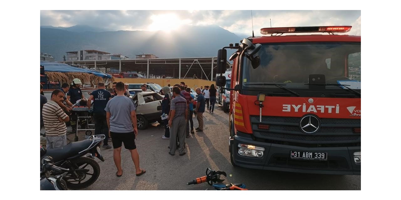 Hatay’da zincirleme kaza: 2 yaralı