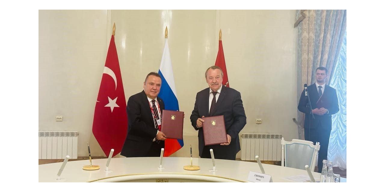 Başkan Böcek Moskova’da işbirliği protokolü imzaladı