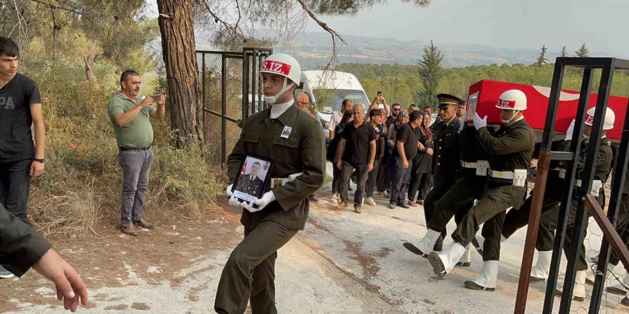 Şehit Uzman Çavuş Taner Torun son yolculuğuna uğurlandı