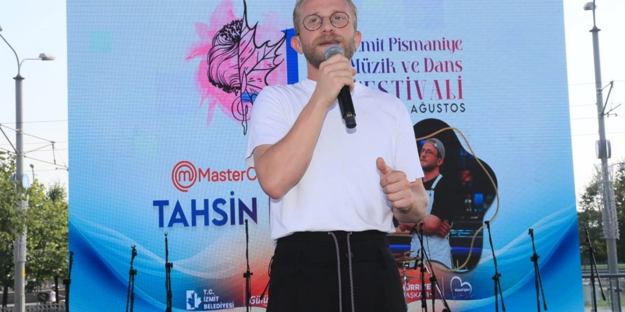 Tahsin Küçük, pişmaniye festivalinde sevenleriyle buluştu