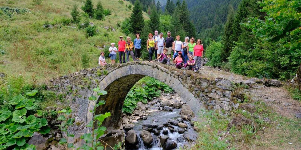 Gümüşhane, İzmirli doğaseverleri büyüledi