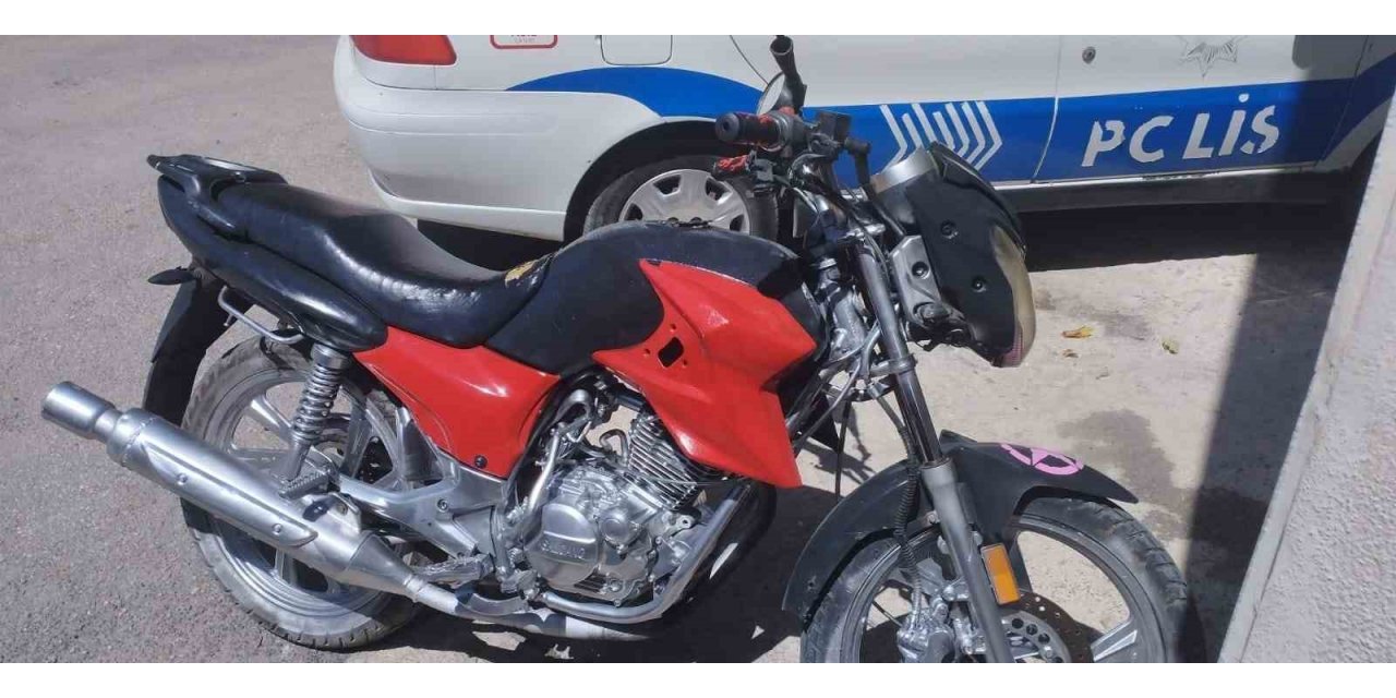 Çaldığı motosikletin rengini değiştiren hırsız yakalandı