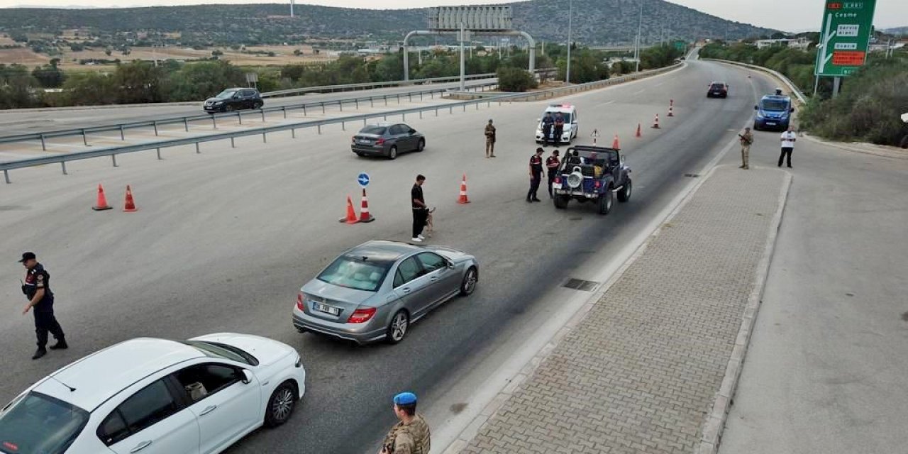 Çeşme’de huzur için  polis ve jandarmadan sıkı denetim