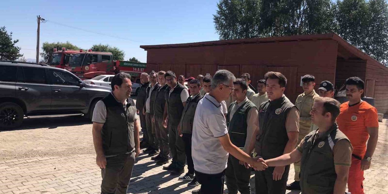 Orman Bölge Müdürü Şentürk, en çok örtü yangının çıktığı ilçeye gitti