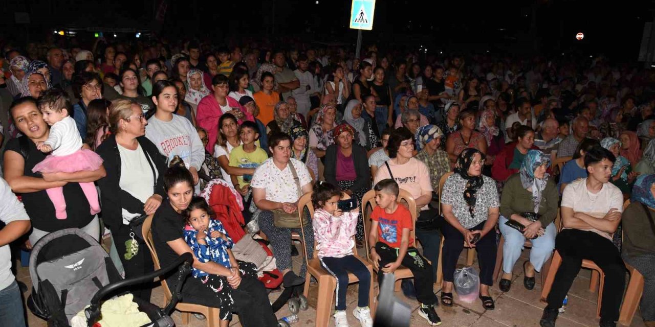 Karacasulular festivalde coştu