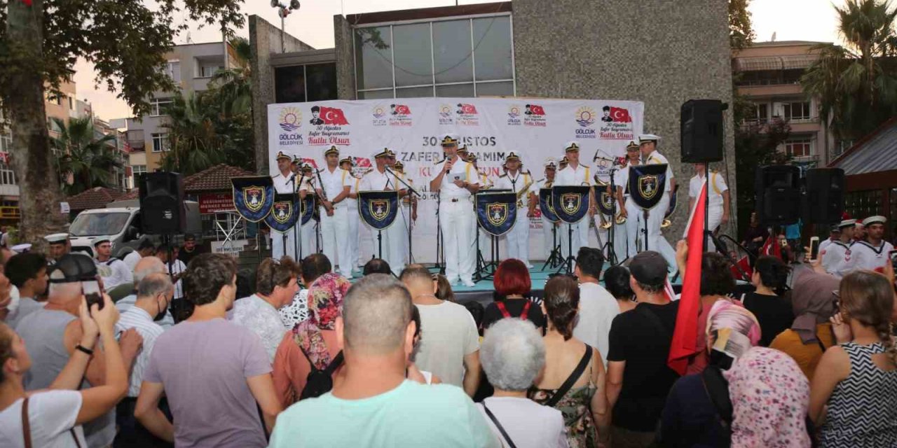 Fener alayı ve donanma bandosu konserine davet