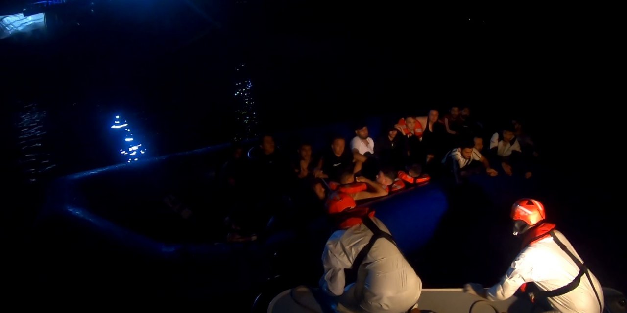 Aydın’da 21 düzensiz göçmen kurtarıldı