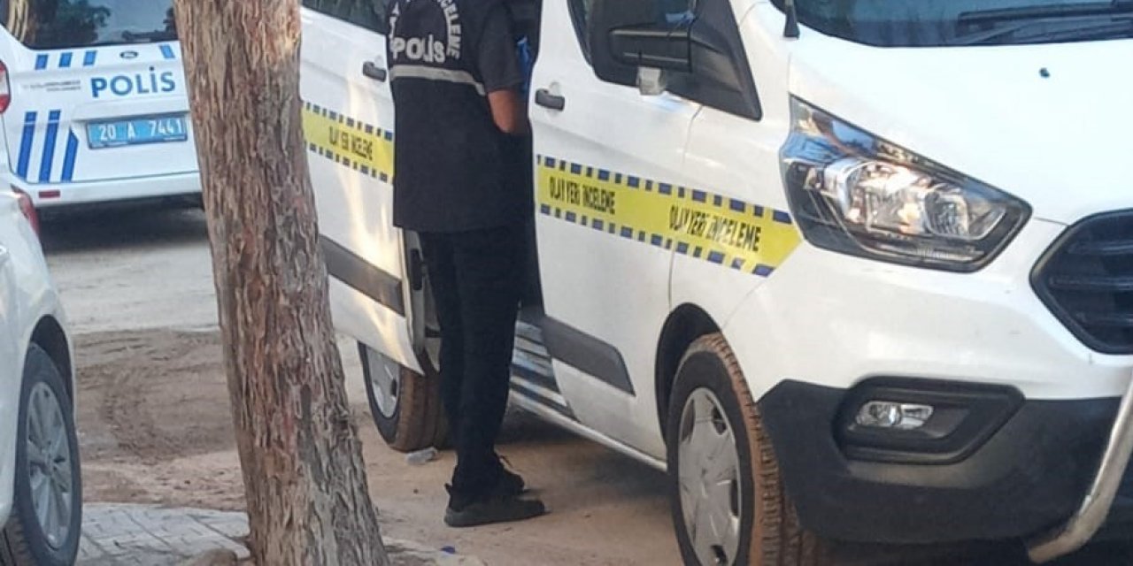 Apartın çatı katından düşen adam hayatını kaybetti