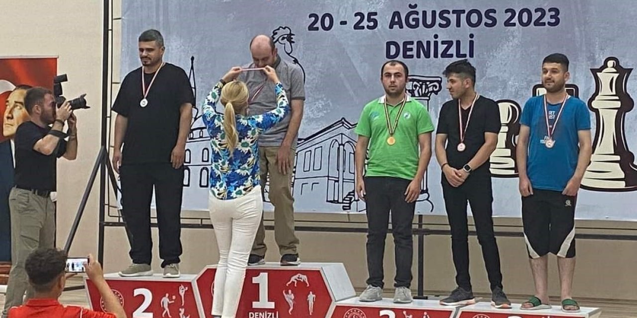 Nilüfer Belediyesi GESK’ten satrançta 3 madalya