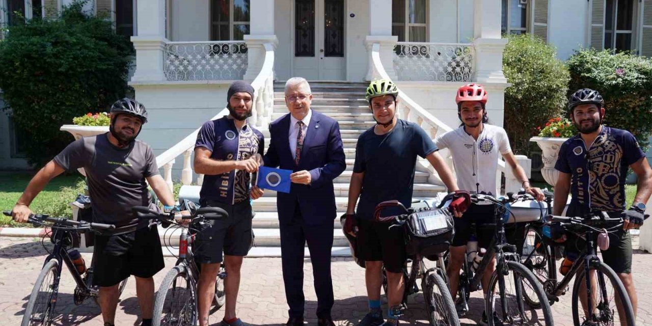 Gençlerin ’30 Ağustos Zafer Turu’ Ege Üniversitesinde tamamlandı