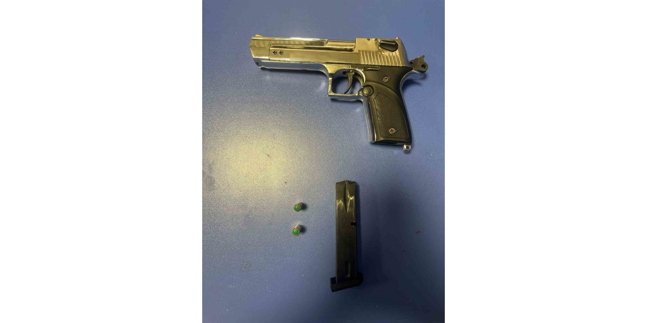 Pendik’te mahallede silahlı kavga eden şahıslar grup gözaltına alındı