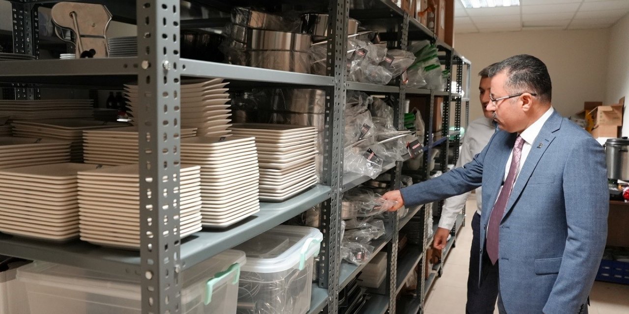 Rektör Karışık Turizm Fakültesinde incelemede bulundu