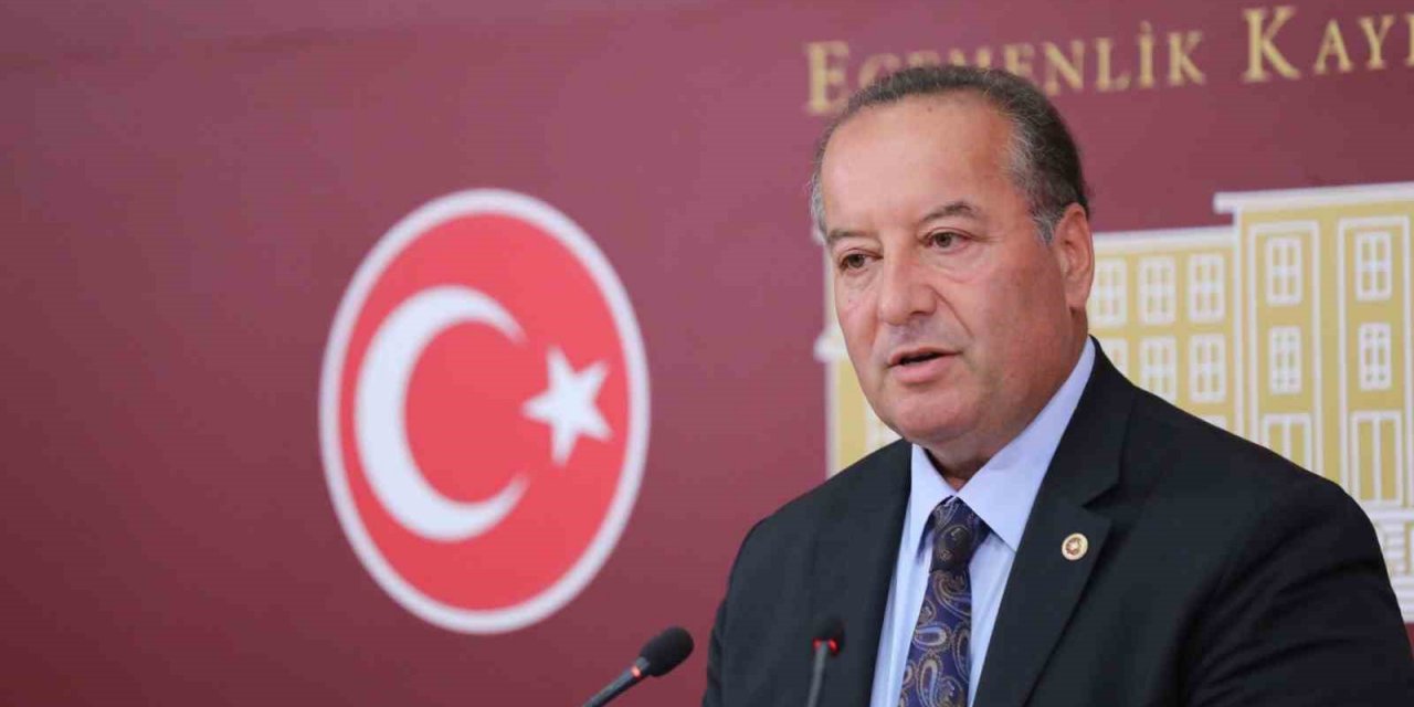 Akay 30 Ağustos Zafer Bayramı’nı kutladı