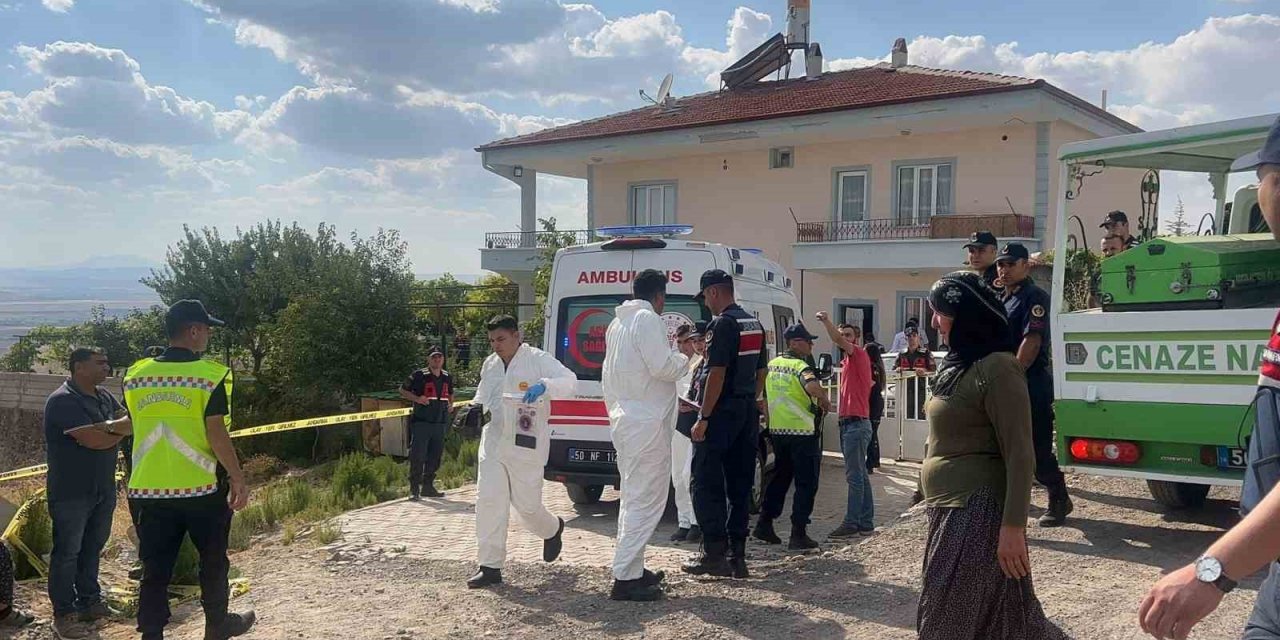 Önce eşini sonra kendisini öldürdü