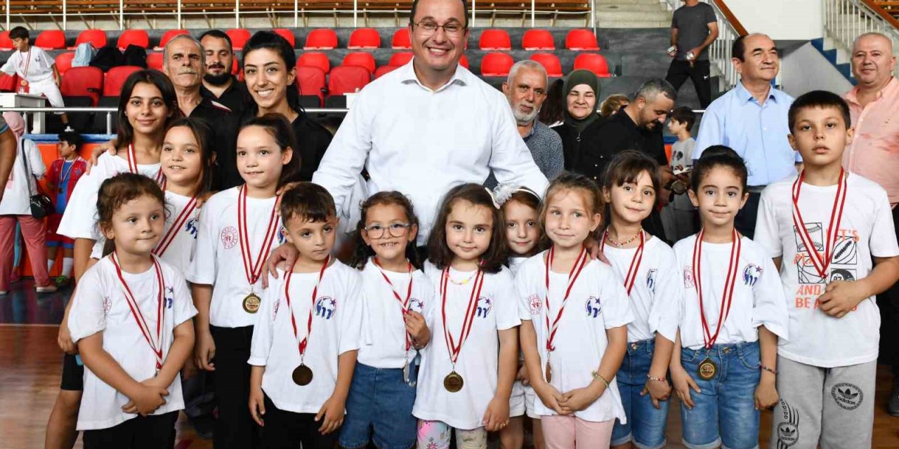 Mustafakemalpaşa’lı gençler madalyalarını aldı