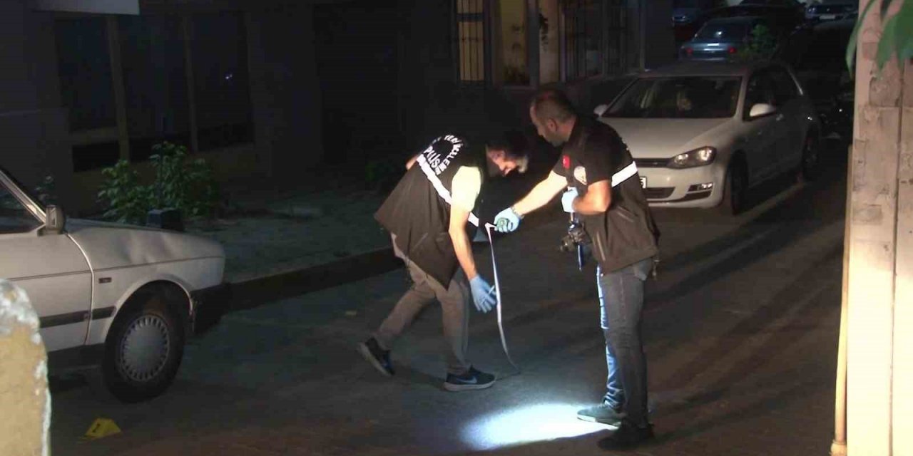 Kadıköy’de silahlı ve bıçaklı kavga: 2 yaralı