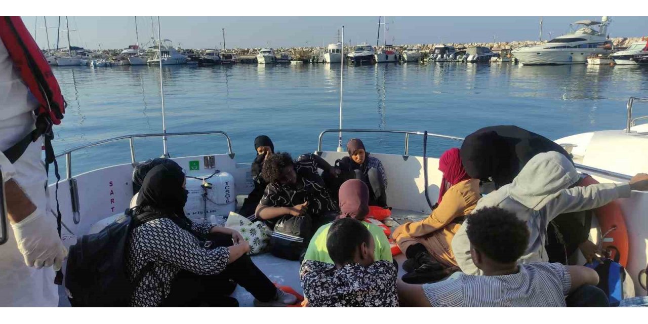 Ayvacık açıklarında 16 kaçak göçmen yakalandı