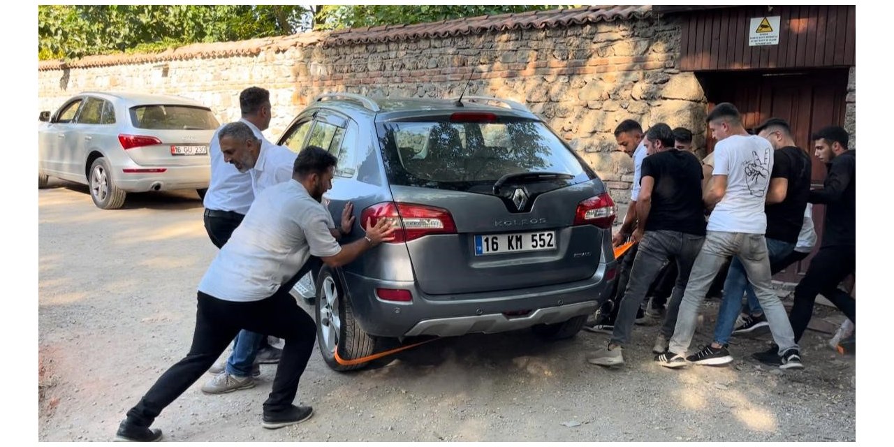 Kira yüzünden mülk ve işletme sahibi kavga etti, müşteriler saatlerce mahsur kaldı