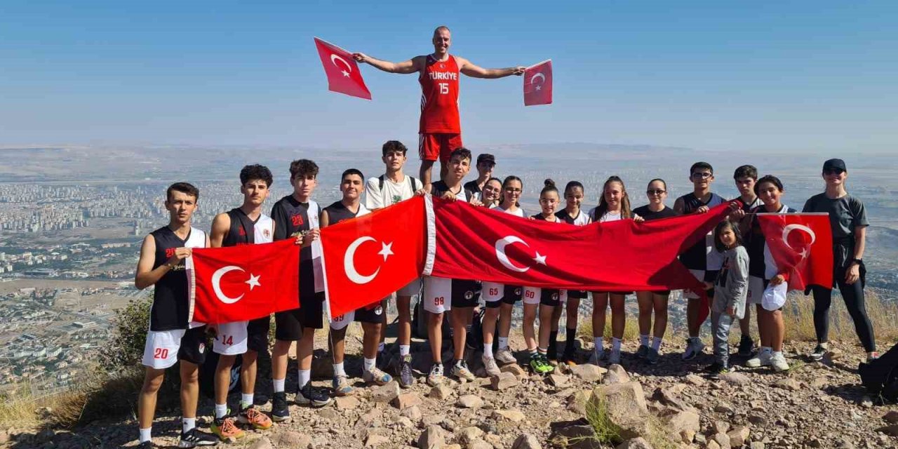 Hasketbol Spor Kulübü, 30 Ağustos’ta Ali Dağı zirve tırmanışı yaptı