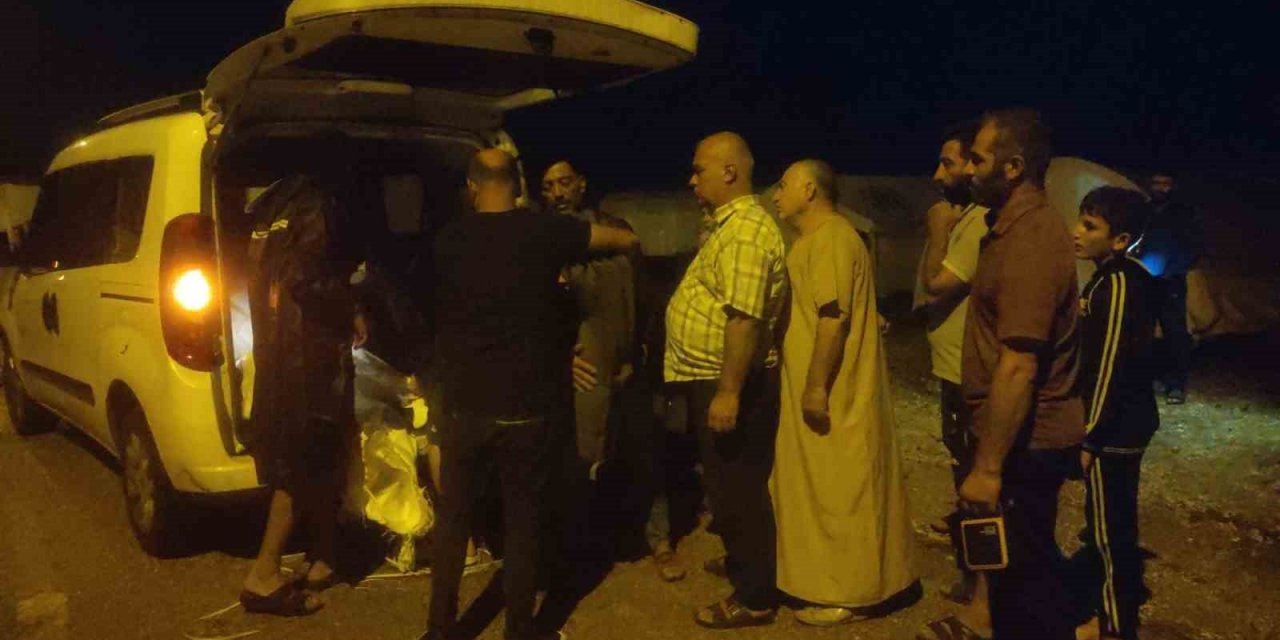 Hatay’da yağmur yolları göle çevirdi