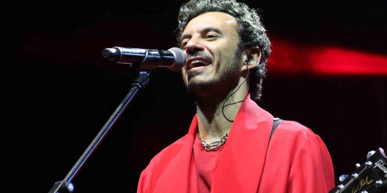 Buray Kocaelilere unutulmaz bir gece yaşattı