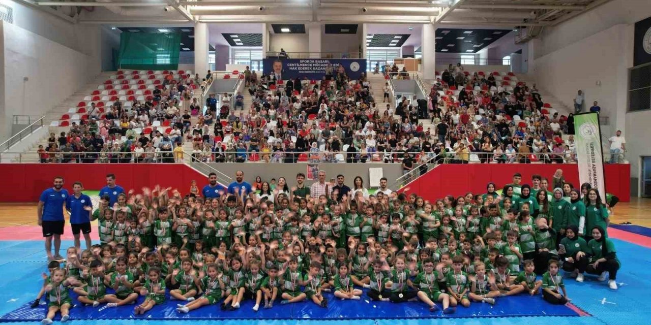 Gaziosmanpaşa Yaz Okulu öğrencileri spor şenliklerinde yeteneklerini sergiledi