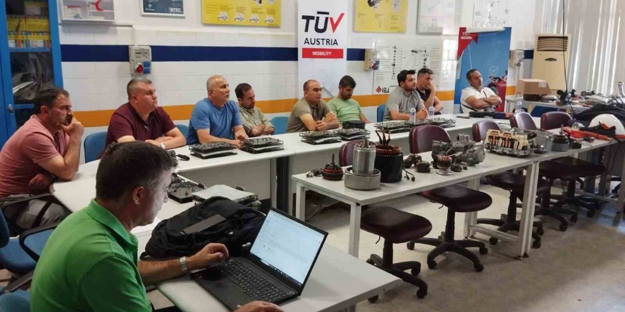 BUTGEM’de yeni nesil araç teknolojileri için eğitimler devam ediyor