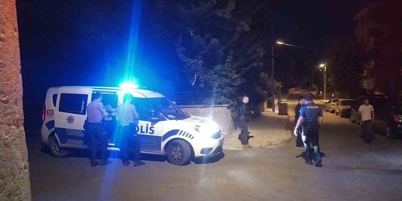 Husumetlisine pompalı tüfekle ateş etti