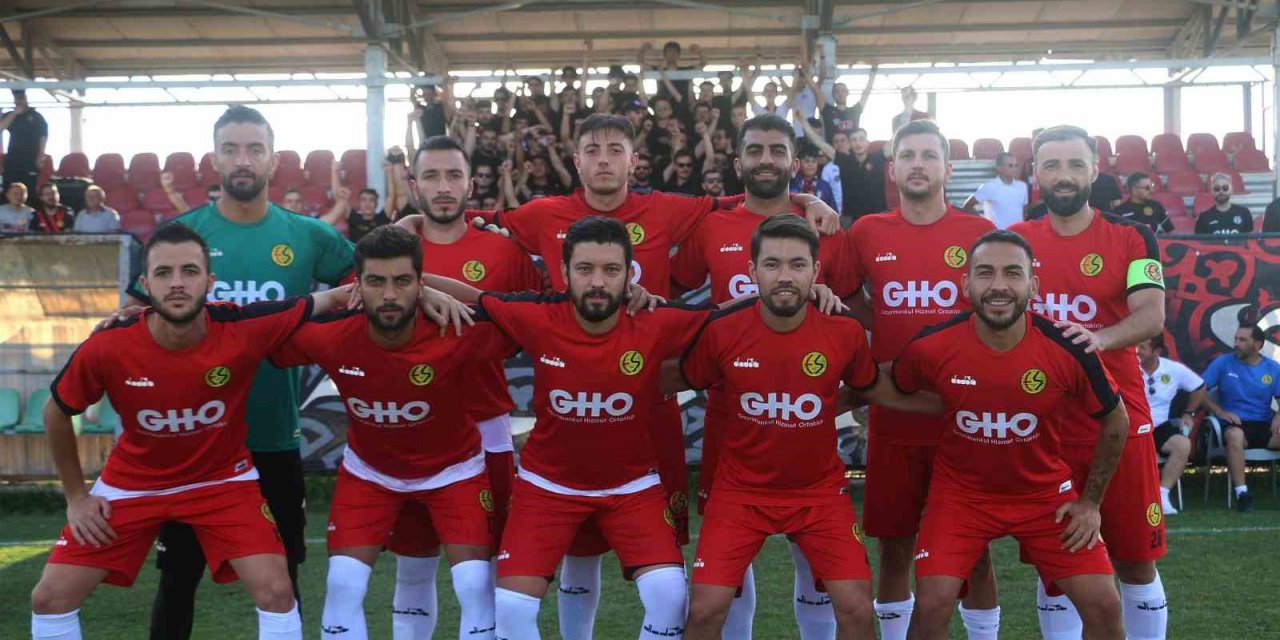 Eskişehirspor hazırlık maçında Çeşme’ye mağlup oldu