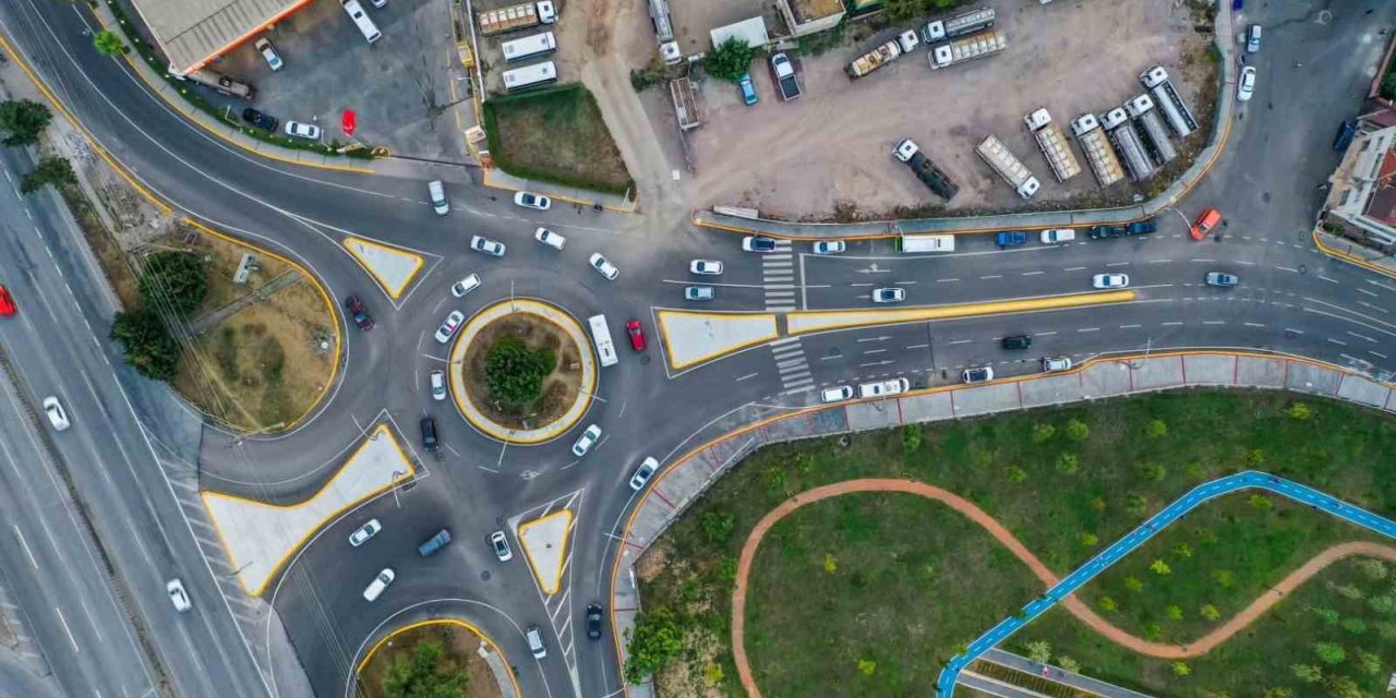 Derince Millet Bahçesi çevre yolları estetik görünüme kavuştu