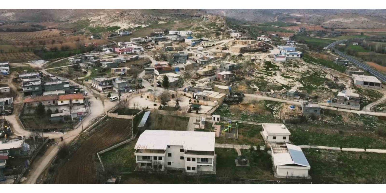 Evinin balkonunda saldırıya uğrayan vatandaş hayatını kaybetti