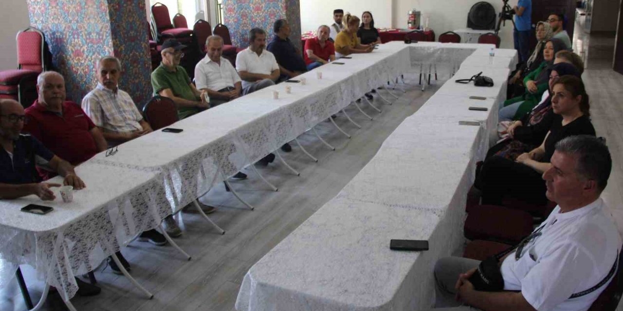 Emekli öğretmenlere ilk yardım eğitimi verildi