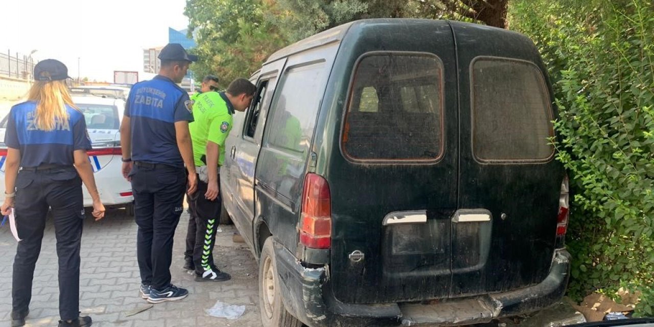 Diyarbakır’da çevre kirliliğine yol açan hurda araçlar çekildi