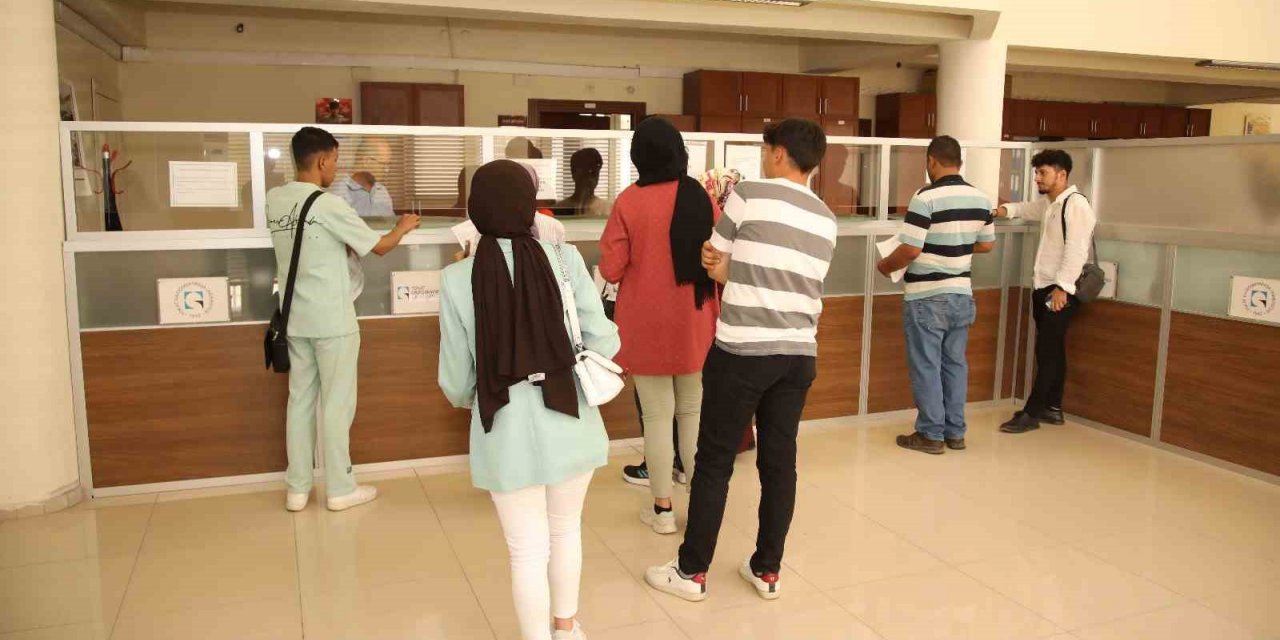 TOGÜ’de yeni öğrencilerin kayıtları devam ediyor