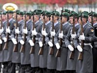 Almanya'yı Türkler koruyacak