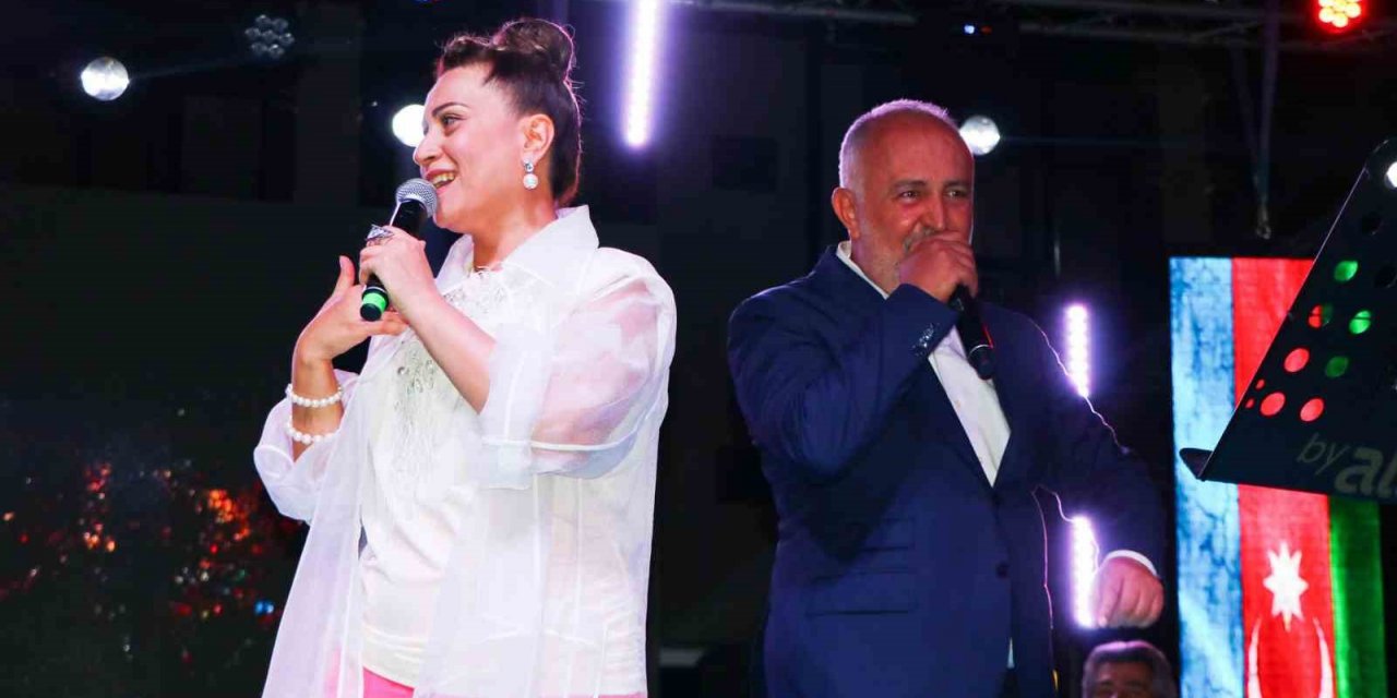 Çiftlikköy’de Azerin’li kutlama