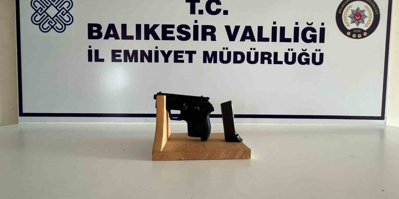 Balıkesir’de aranan 8 şahıs yakalandı