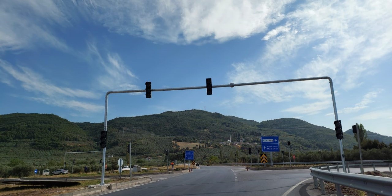 Togg kavşağına sinyalizasyon kuruluyor