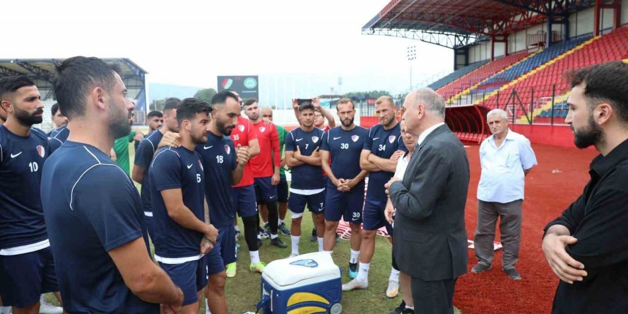 Başkan Özlü Düzcespor’un yeni stadını inceledi