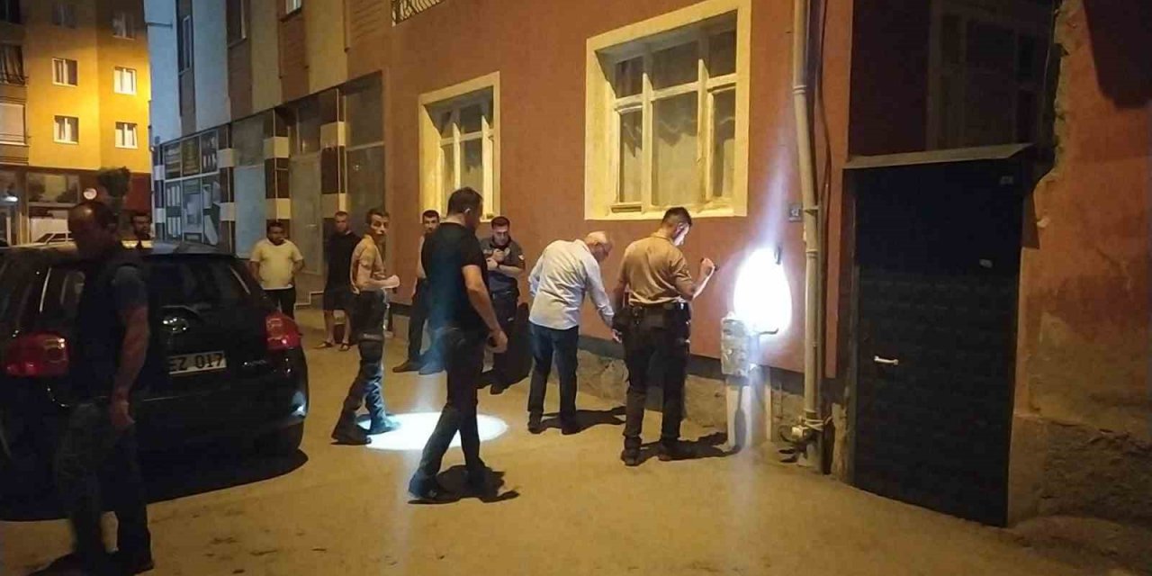 Çorum’da 17 yaşındaki gençlerin silahlı kavgasında 1 kişi yaralandı